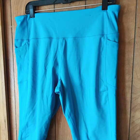 avia plus size womens blues capri leggings size 2X - Picture 3 of 3